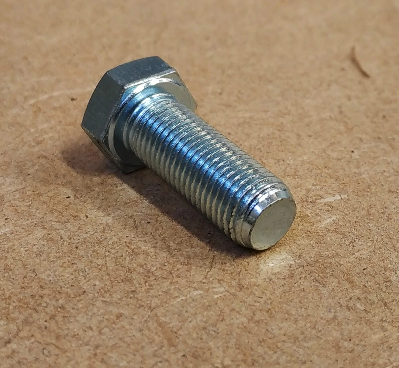 [CP-00068] Vis 3/8 unf compatible pour JCB
